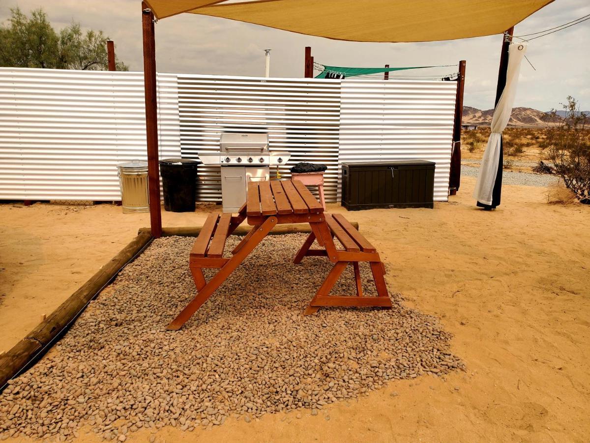 The Kosmic Tortoise Hotel Twentynine Palms Bagian luar foto